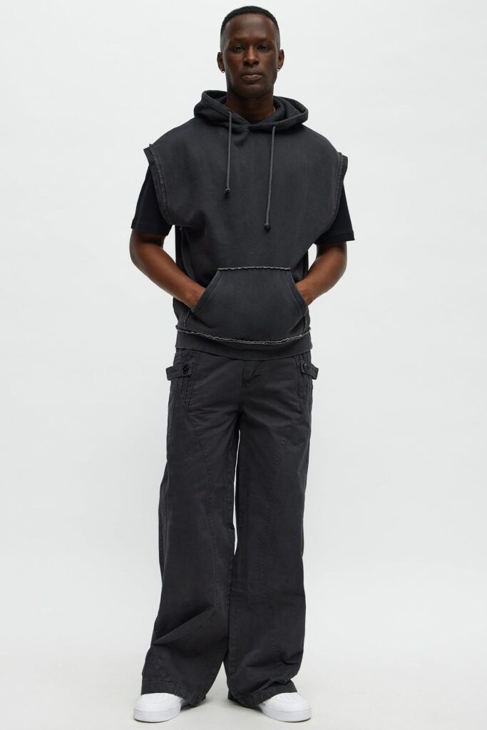 Sleeveless Hoodie + Leggings (Layered Look)